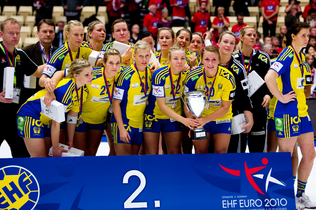 Det blev inget guld för det svenska damhandbollslandslaget. Men trots den direkta besvikelsen så har de ändå lyckats med någonting magiskt, fantastiskt och otroligt. Här kan ni se det bästa från dagens finalmatch - tårarna, glädjen och glöden som fick Sve Det blev inget guld för det svenska damhandbollslandslaget. Men trots den direkta besvikelsen så har de ändå lyckats med någonting magiskt, fantastiskt och otroligt. Här kan ni se det bästa från dagens finalmatch - tårarna, glädjen och glöden som fick Sve