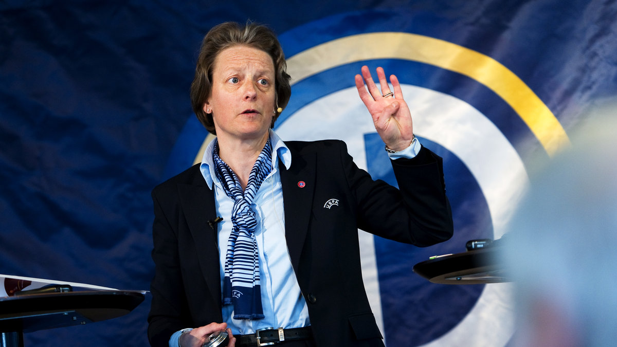 Karen Espelund i Uefas exekutivkommitté tycker att Ullevål är lite för liten.
