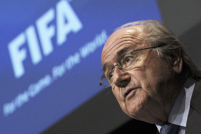 Sepp Blatter uppges ha krävt krismöten.