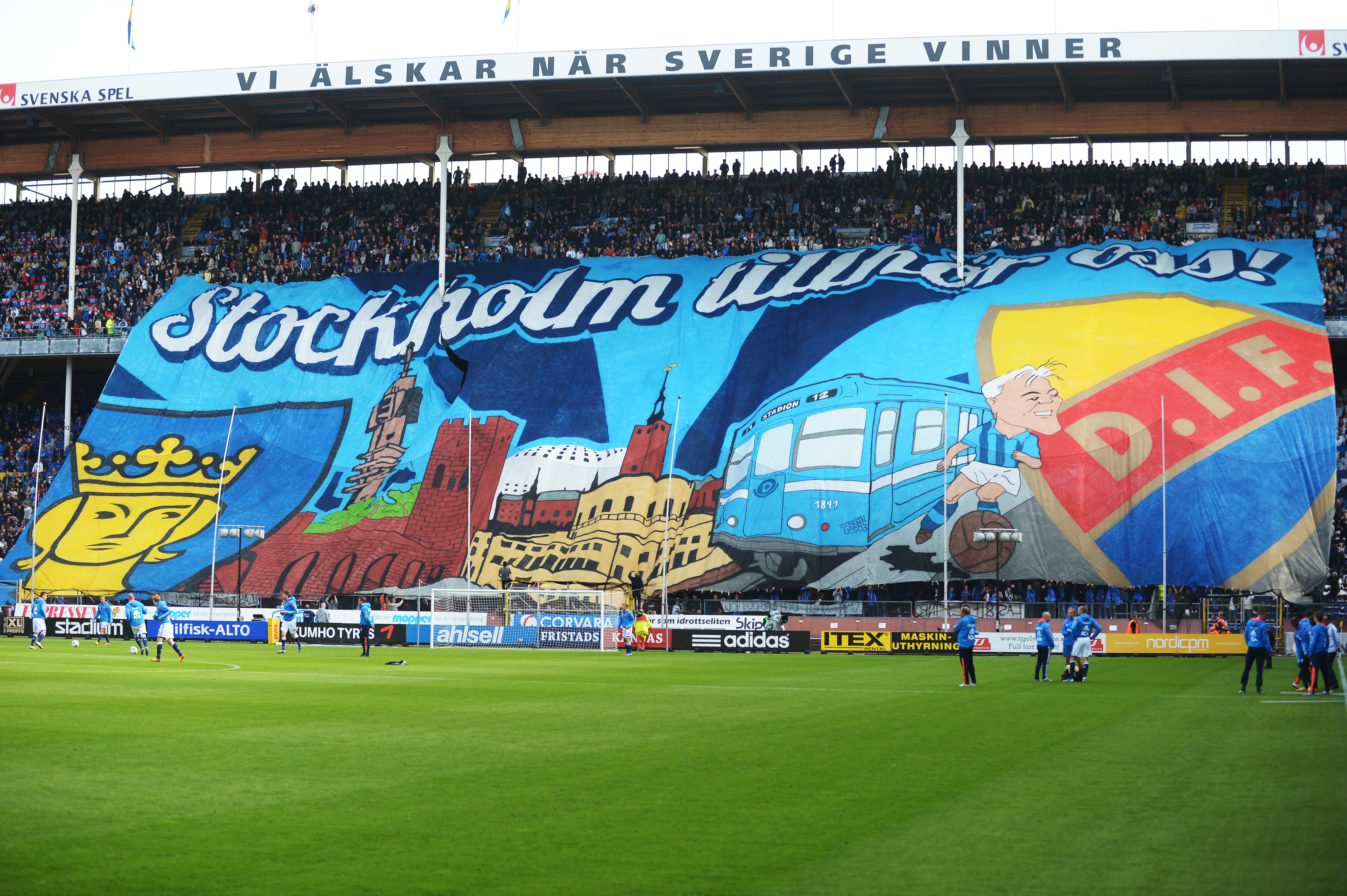 Djurgården körde ett enormt Stockholmsinspirerat tifo. Matchen lyckades AIK vinna med hela 3–0. Djurgården körde ett enormt Stockholmsinspirerat tifo. Matchen lyckades AIK vinna med hela 3–0.