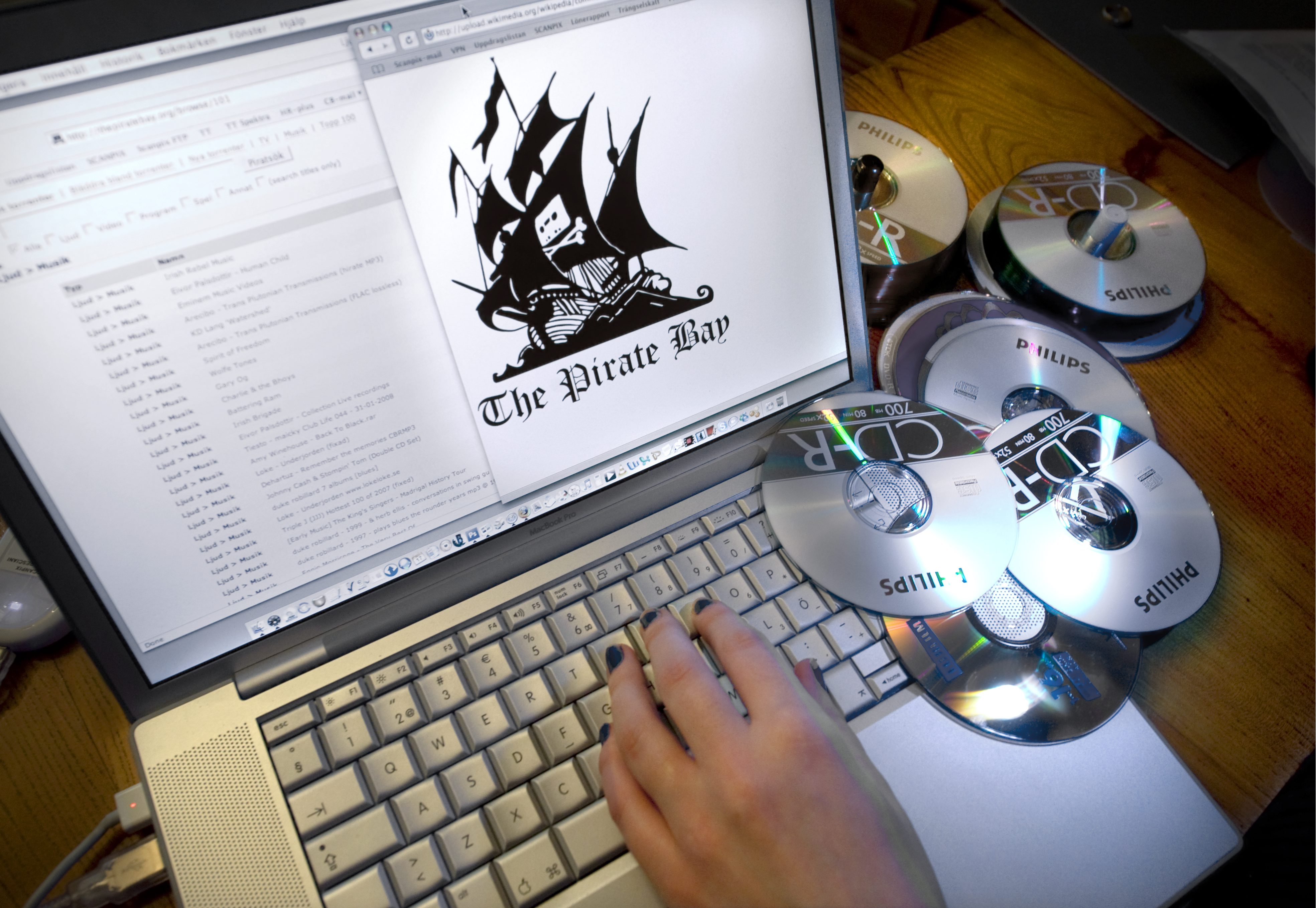 The Pirate Bay, Internet, Pirat, Fildelning, Musik, Brott och straff
