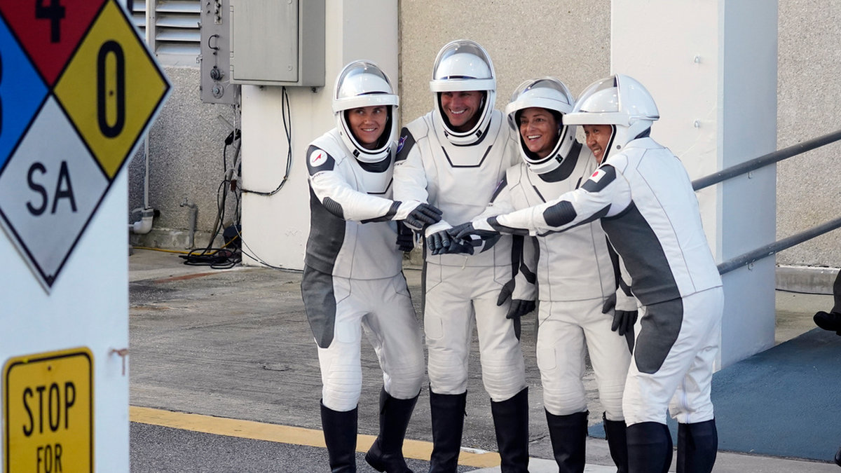 De fyra rymdresenärerna Anna Kikina, Josh Cassada, Nicole Mann och Koichi Wakata inför uppskjutningen i Cape Canaveral i Florida.