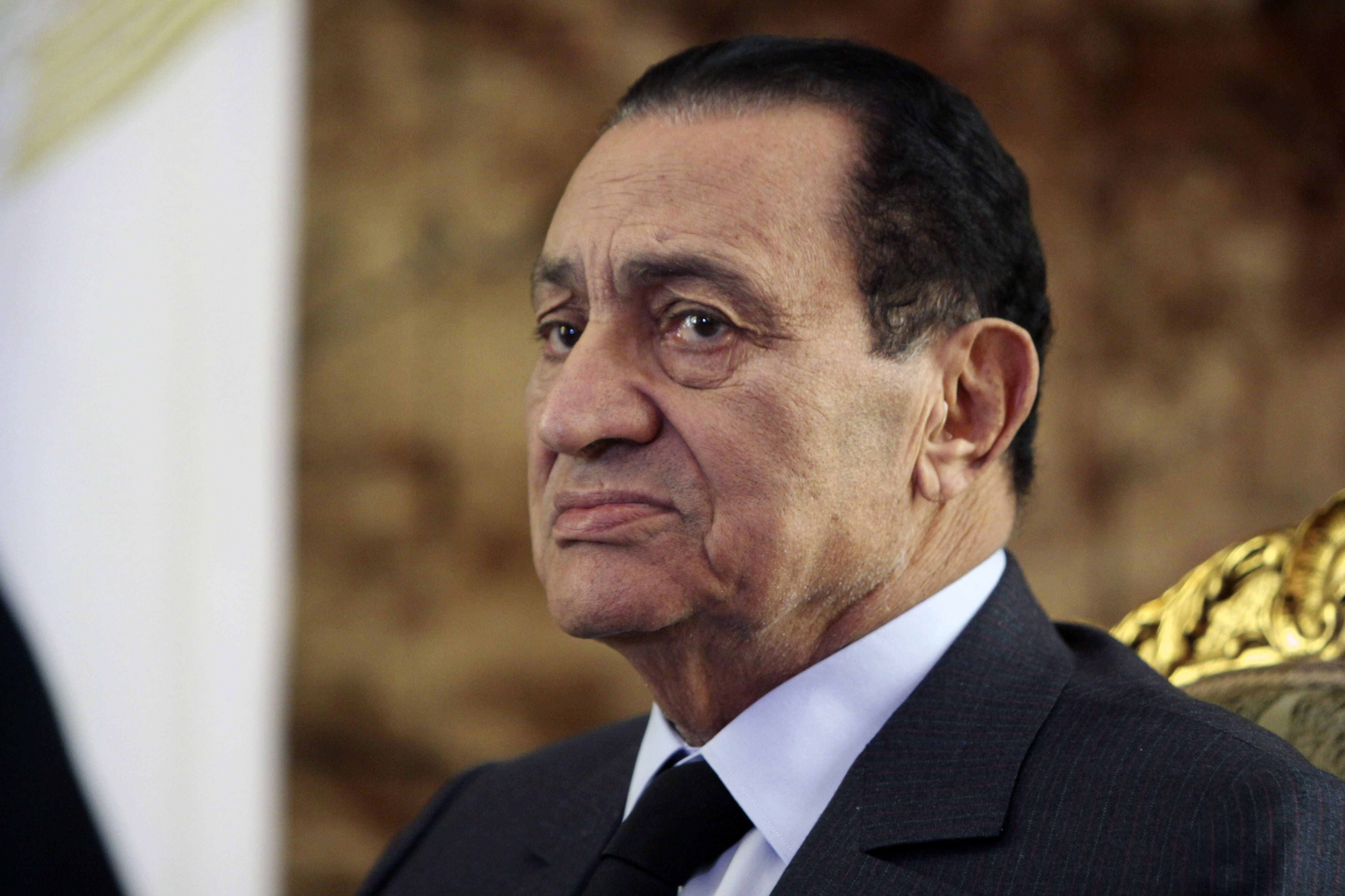 Hosni Mubarak har all anledning att vara orolig.