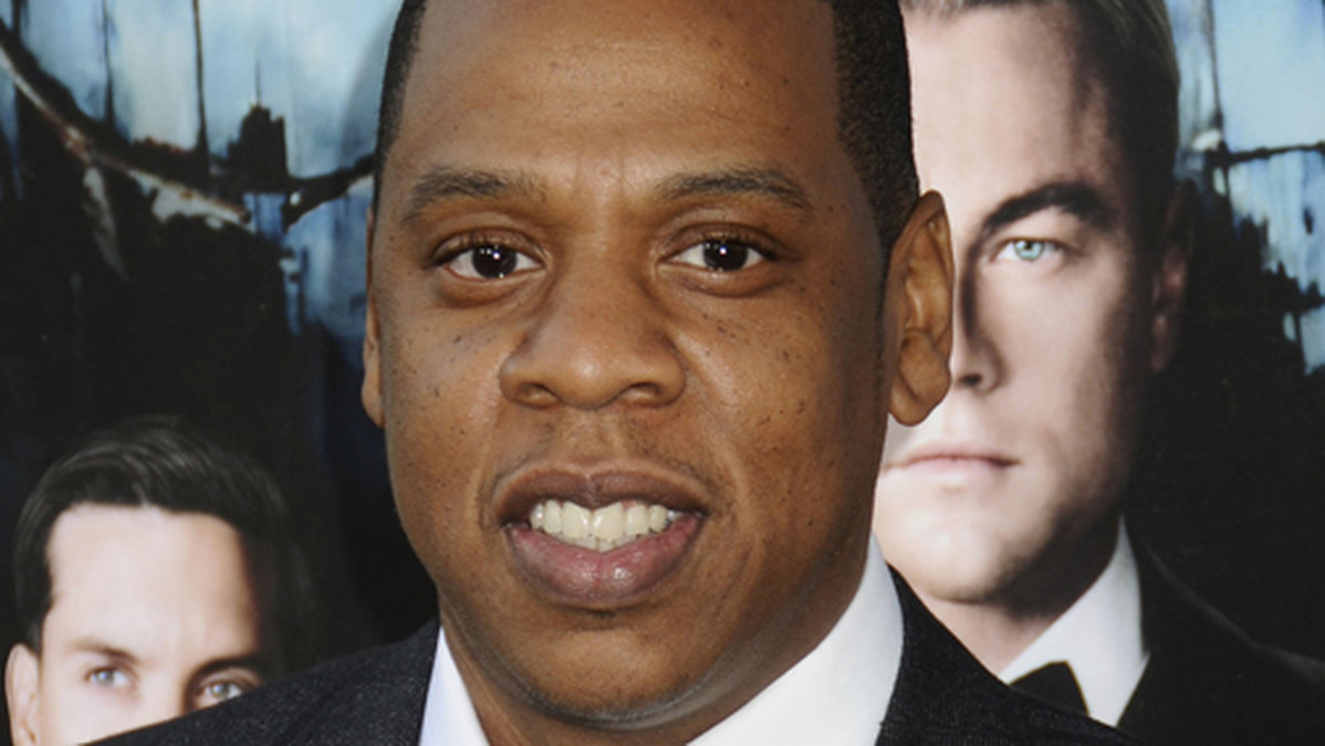 Här är Jay-Z på röda mattan i maj år 2013. 