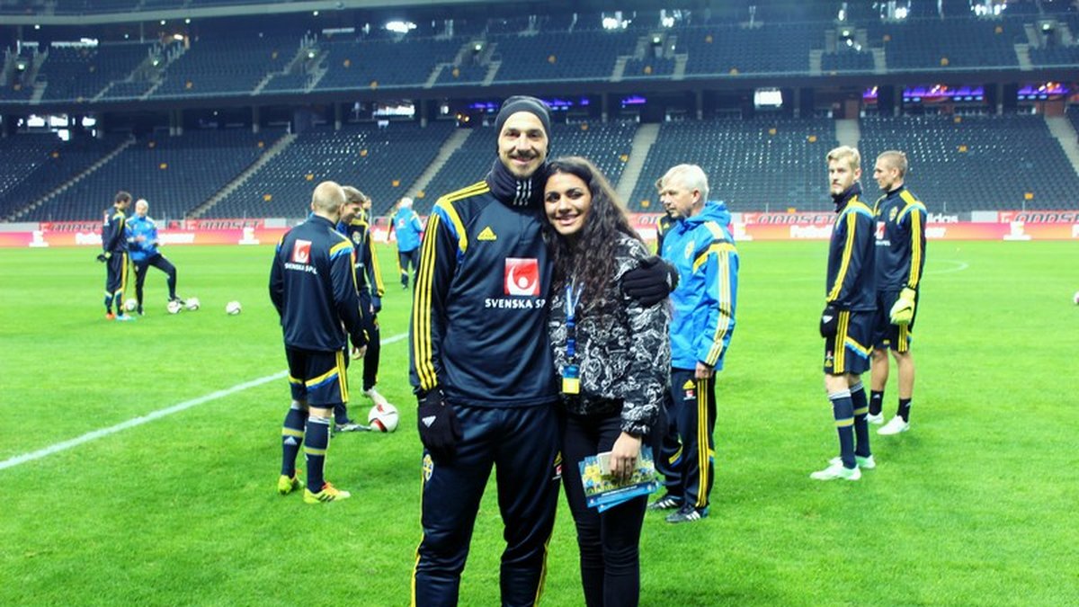 Marwa tillsammans med sin idol Zlatan.