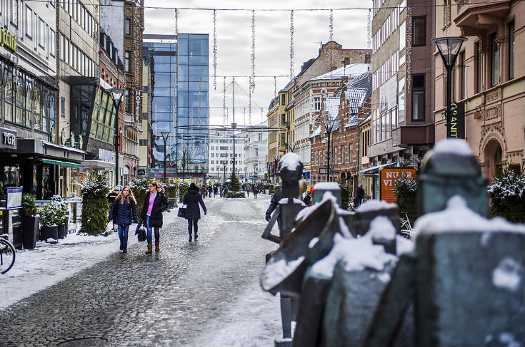 kreditkort vän brunett i Malmö kreditkort vän brunett i Malmö