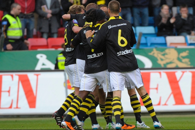AIK var riktigt illa ute. Men laget fortsatte att kriga efter utvisningen - och vann till slut.