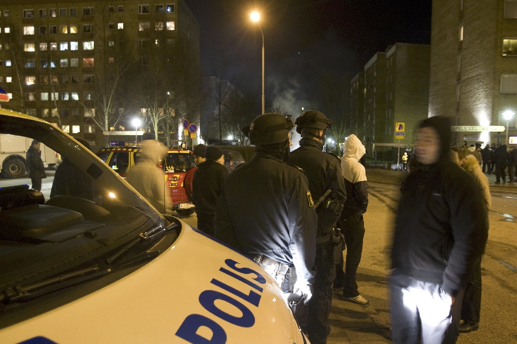 Polis larmades till Rosengård under natten till tisdagskvällen. Bilden är tagen vid ett tidigare tillfälle. 
