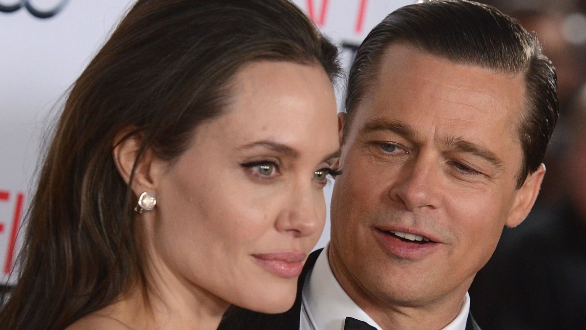 Enligt flera källor till amerikanska medier är Angelina redo att skilja sig från Brad.