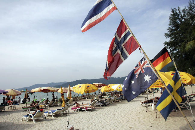 Patong Beach i Phuket är ett populärt turistmål. 