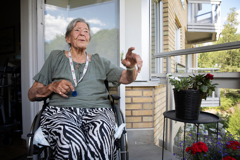 När vädret tillåter gillar Ingrid Nordqvist att sitta på balkongen.