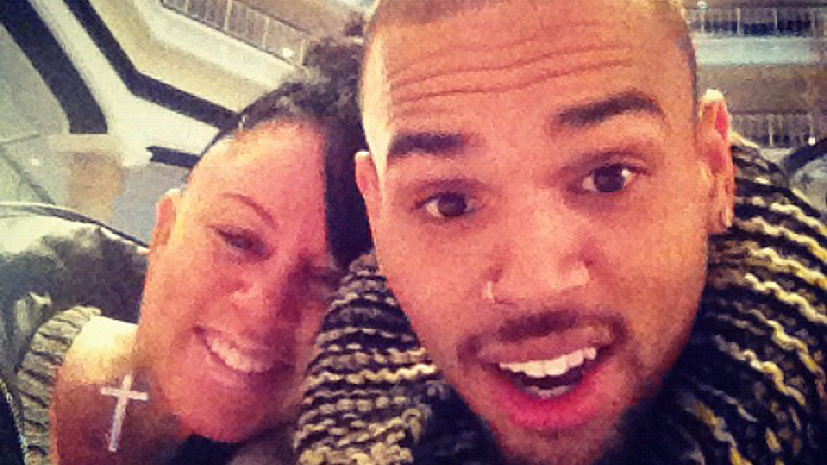 Chris Brown med sin gulliga mamma. 