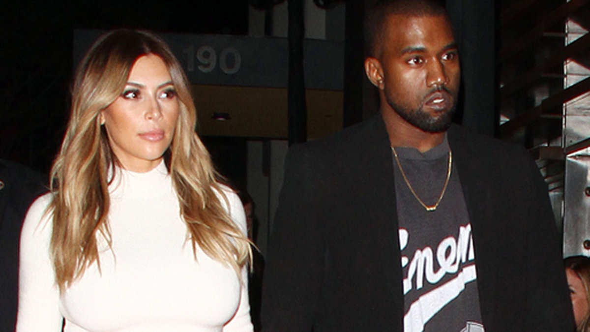 Kim och Kanye går på välgörenhetsgala.