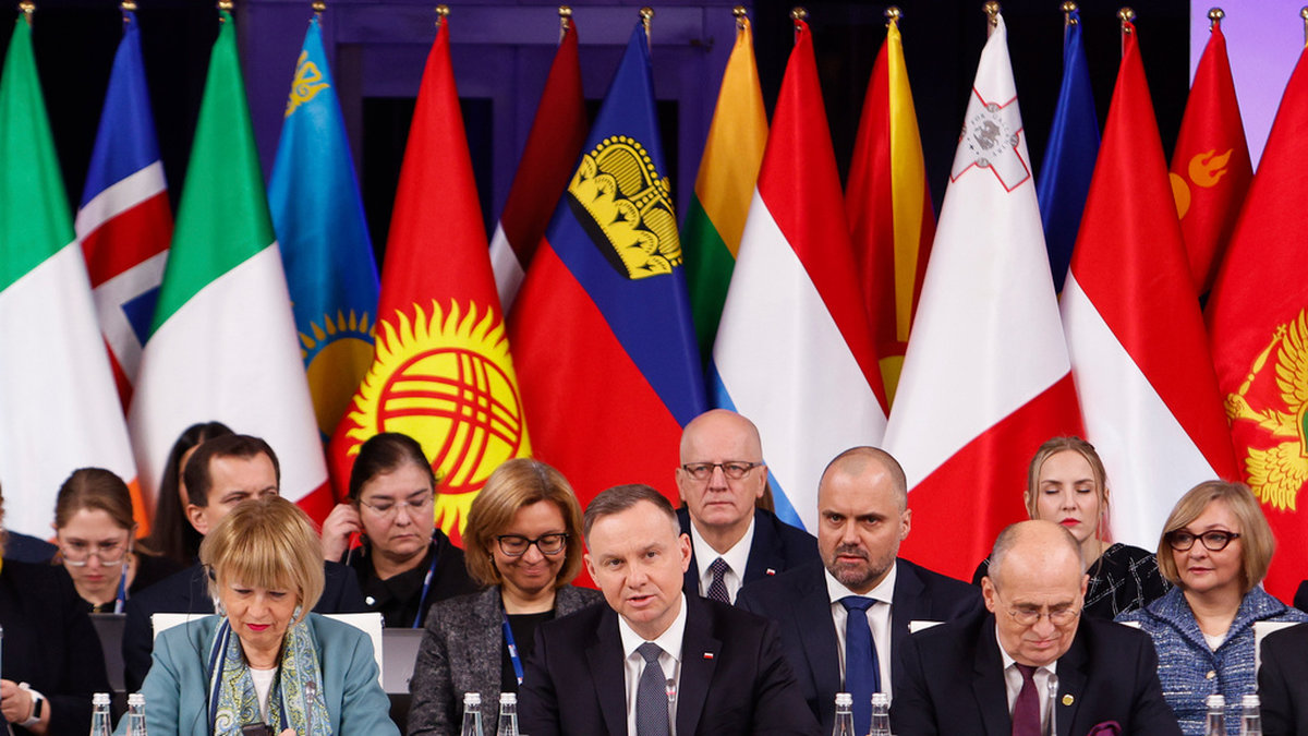 Organisationen för säkerhet och samarbete i Europas möte i Lodz öppnad av Polens president Andrzej Duda.