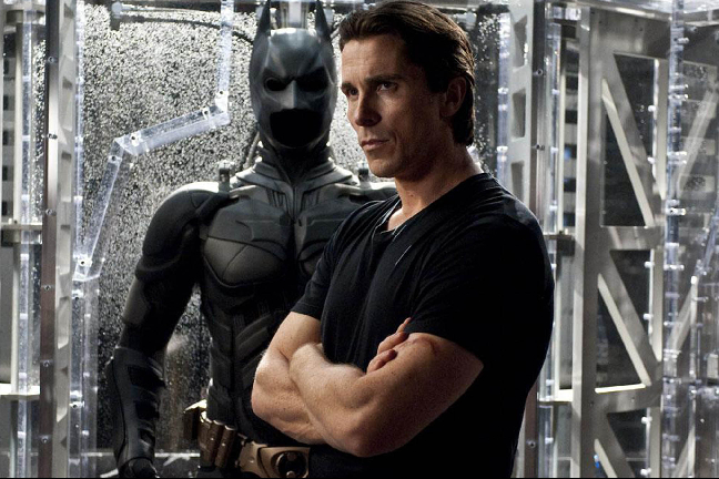5. Många skådespelare har klätt sig i Batman-dräkten genom tiderna, men få har fyllt ut sömmarna med sådan estetisk perfektion som Christian Bale. Må han aldrig tröttna på det svarta fodralet! 5. Många skådespelare har klätt sig i Batman-dräkten genom tiderna, men få har fyllt ut sömmarna med sådan estetisk perfektion som Christian Bale. Må han aldrig tröttna på det svarta fodralet!