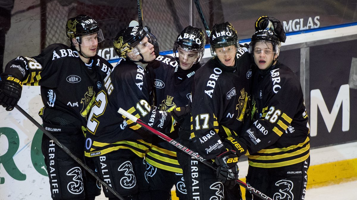 AIK tog tre väldigt viktiga poäng mot Timrå i kväll.