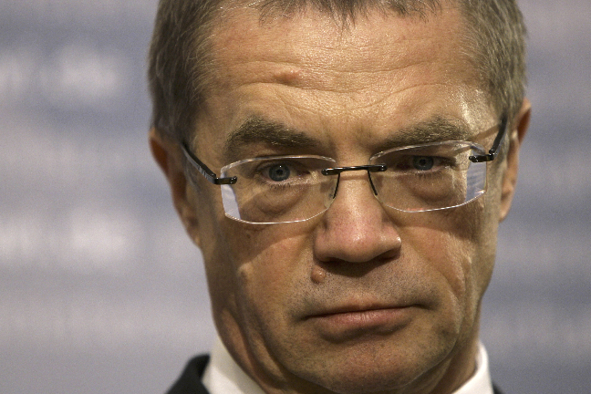 Alexander Medvedev beklagar beslutet.