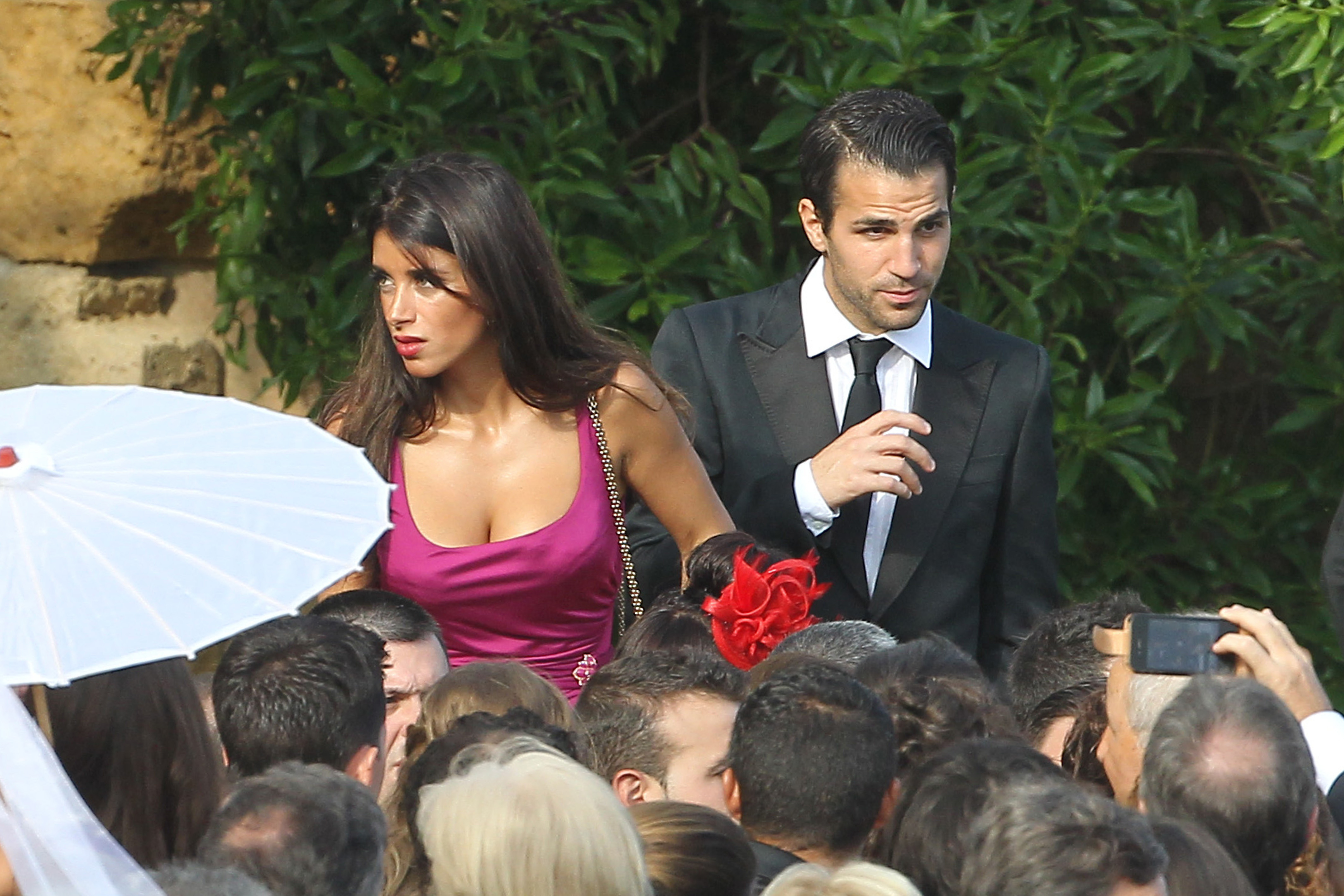 Cesc Fabregas kom med flickvännen Daniella Seeman. Cesc Fabregas kom med flickvännen Daniella Seeman.