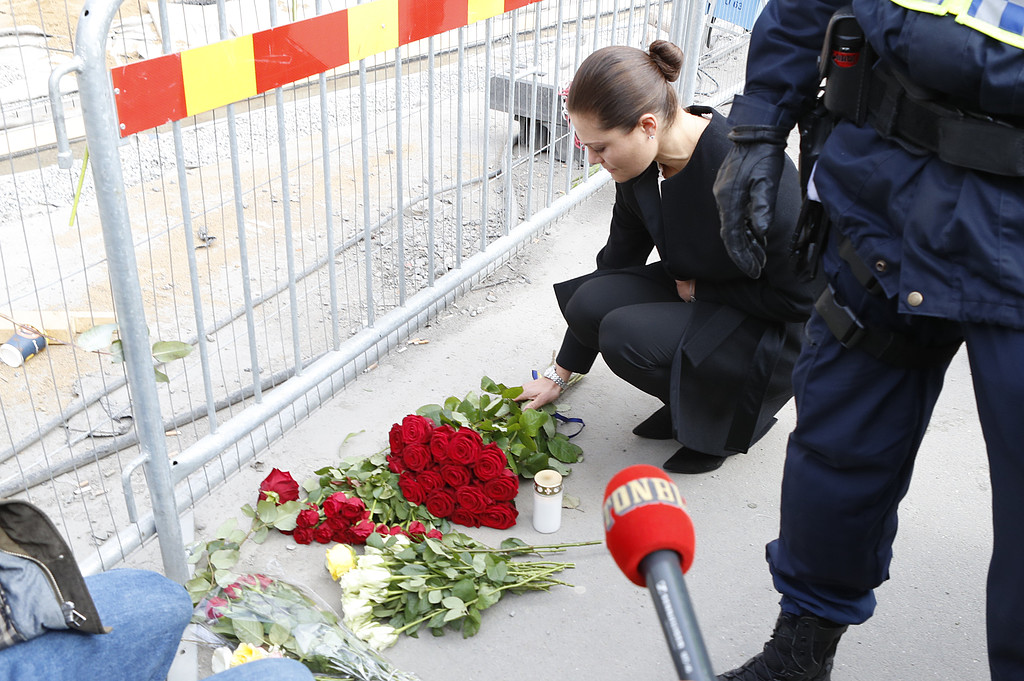 Rosor för att visa sorg Kronprinsessan Victoria