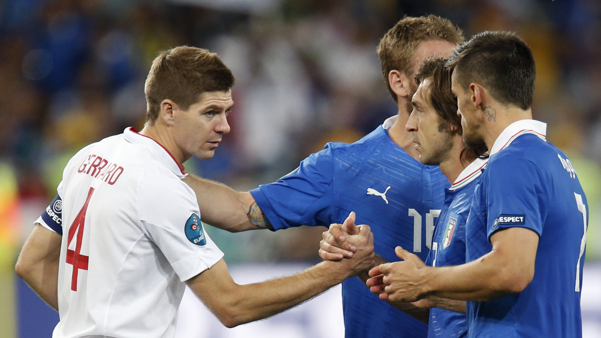 9. När Pirlo och hans Italien slog England på straffar i kvartsfinalen av EM. 