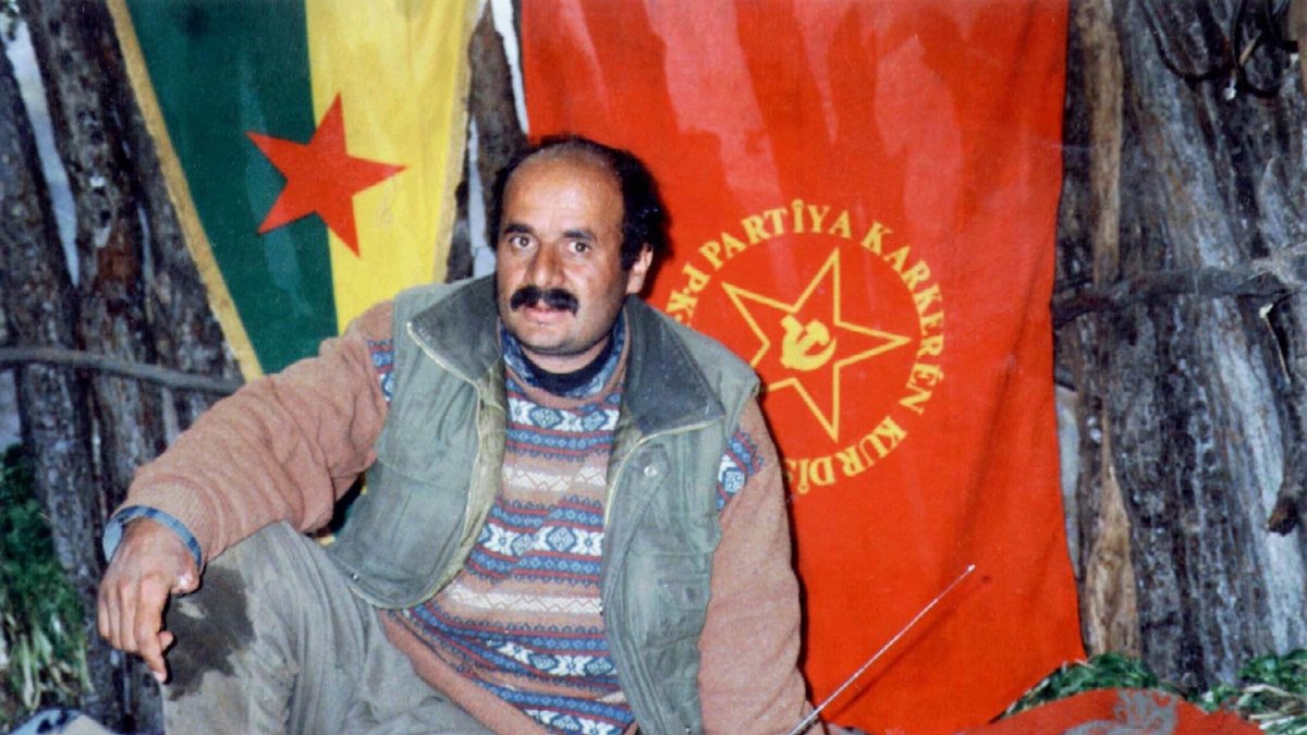 Semdin Sakik, ledare i den kurdiska organisationen PKK. Han har vid förhör med turkisk polis hävdat att PKK låg bakom mordet på Olof Palme 1986, enligt uppgifter i en turkisk tidning på tisdagen.
