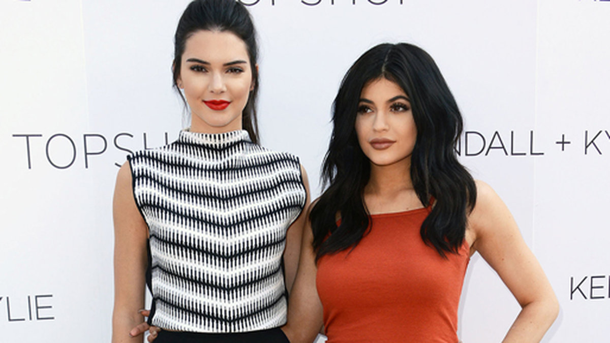 Kendall och Kylie på Topshop-fest i Los Angeles i juni 2015. 