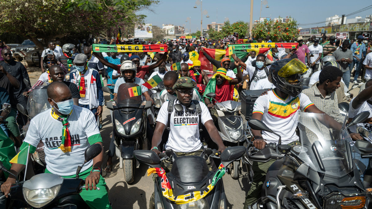 Demonstrationer i februari efter det att president Macky Sall beslutade att skjuta upp valet, som inledningsvis skulle ha hållits den 25 februari. Arkivbild.