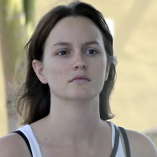 "Gossip Girl"-stjärnan Leighton Meester osminkad på stan. "Gossip Girl"-stjärnan Leighton Meester osminkad på stan.