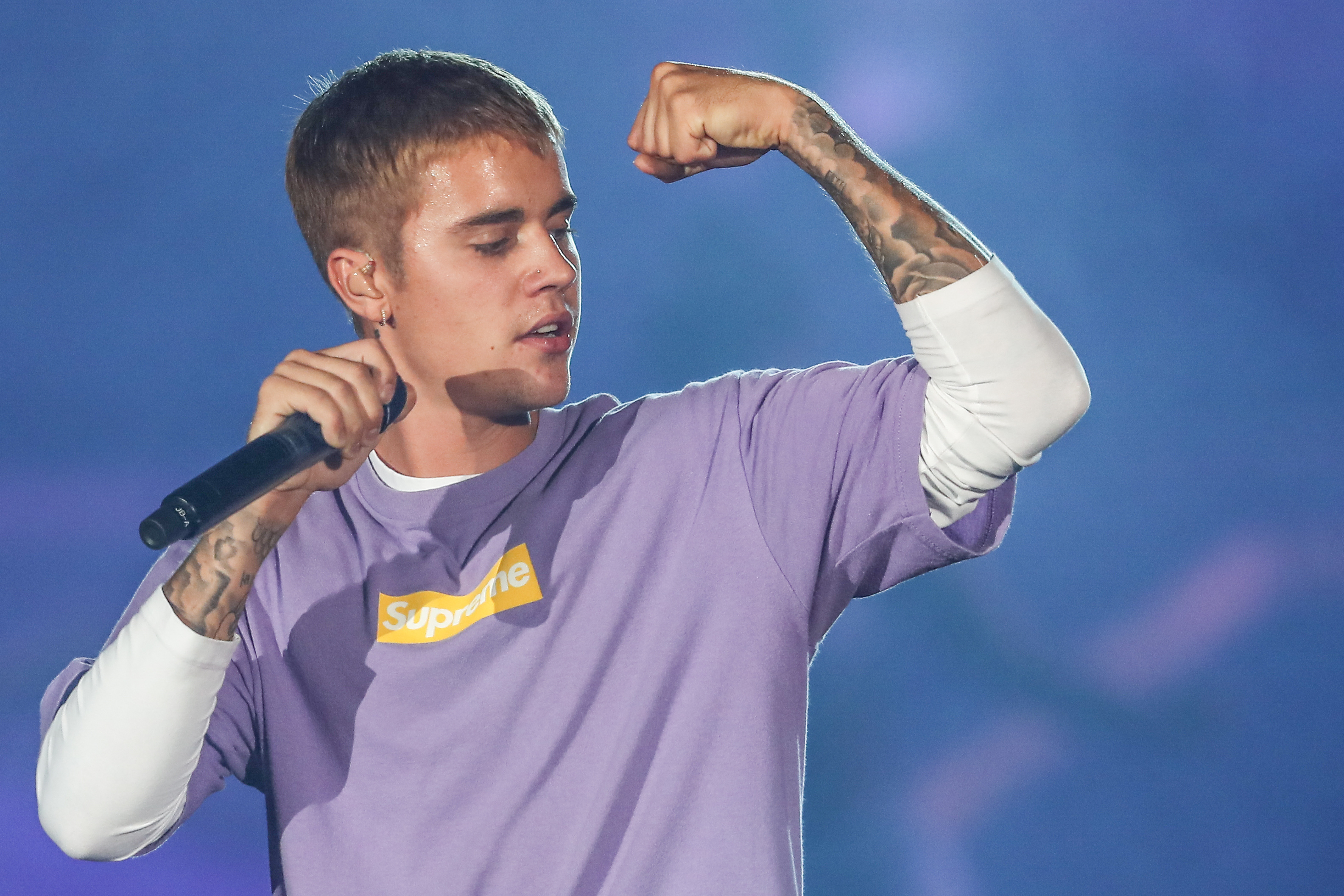 Justin Bieber uppträdde i Sverige och fick oväntat mycket kritik.