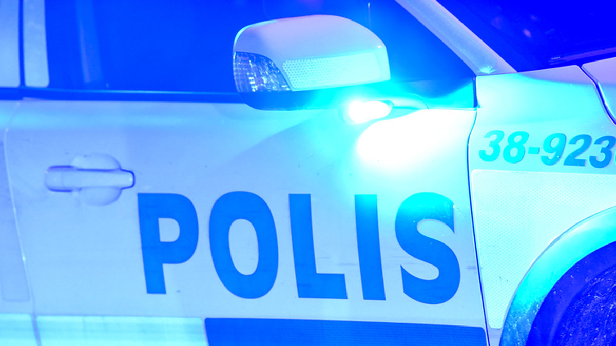 Stort polispådrag vid skola i Härnösand.