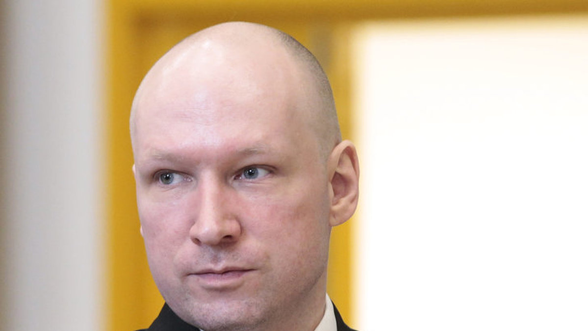 Nu döms han till Norges hårdaste straff likt det Anders Behring Breivik dömdes till. 21 års fängelse, med frigivning möjligt tidigast om 10 år. 