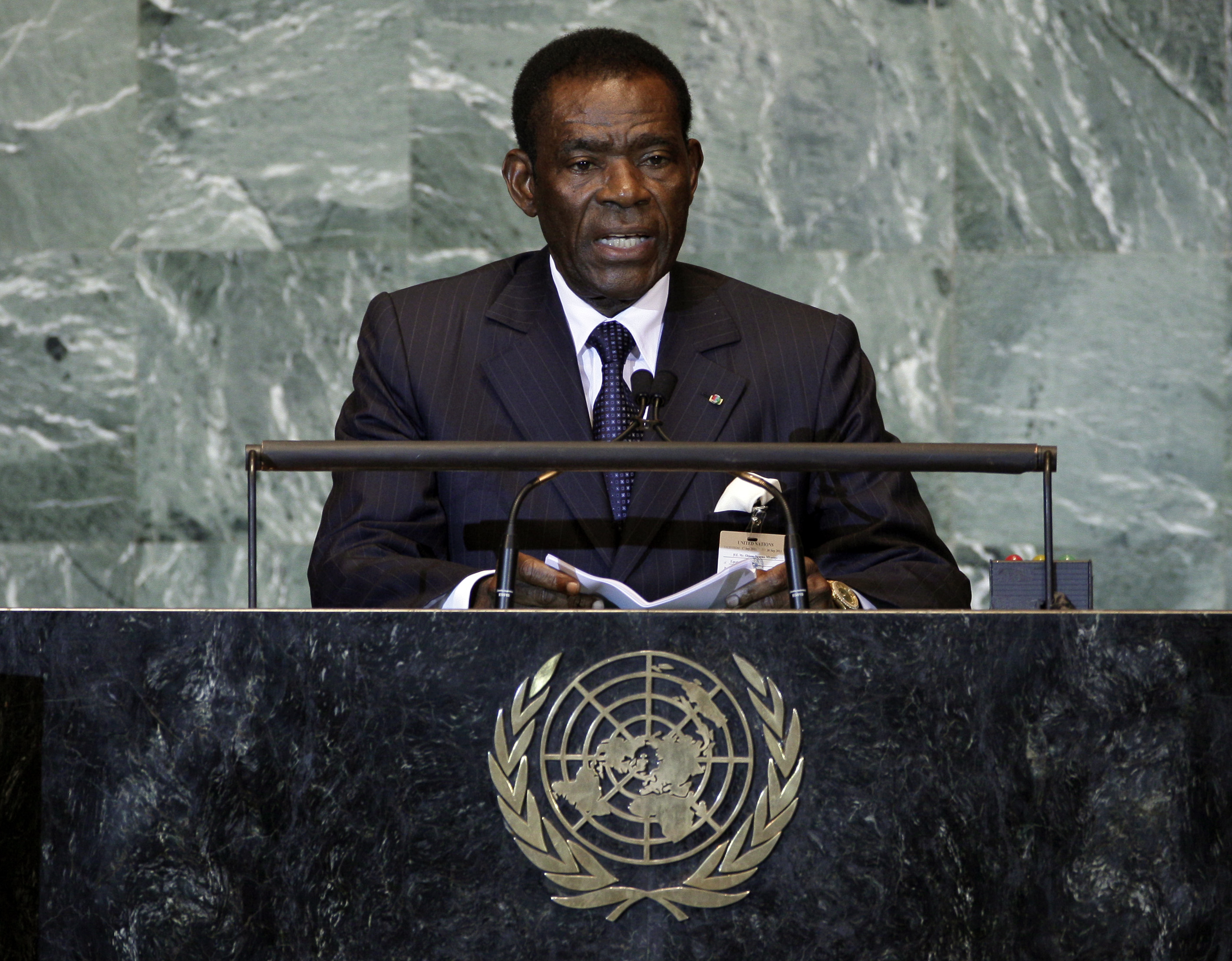 Teodoro Obiang Nguema Mbasogo - Ekvatorialguineas president sedan 1979 å han avsätta sin företrädare Francisco Macias Nguema och avrättade honom. Han backas upp av landets militär och oppositionen är knapp. I senaste valet 2009 fick Obiang 95% av rösterna