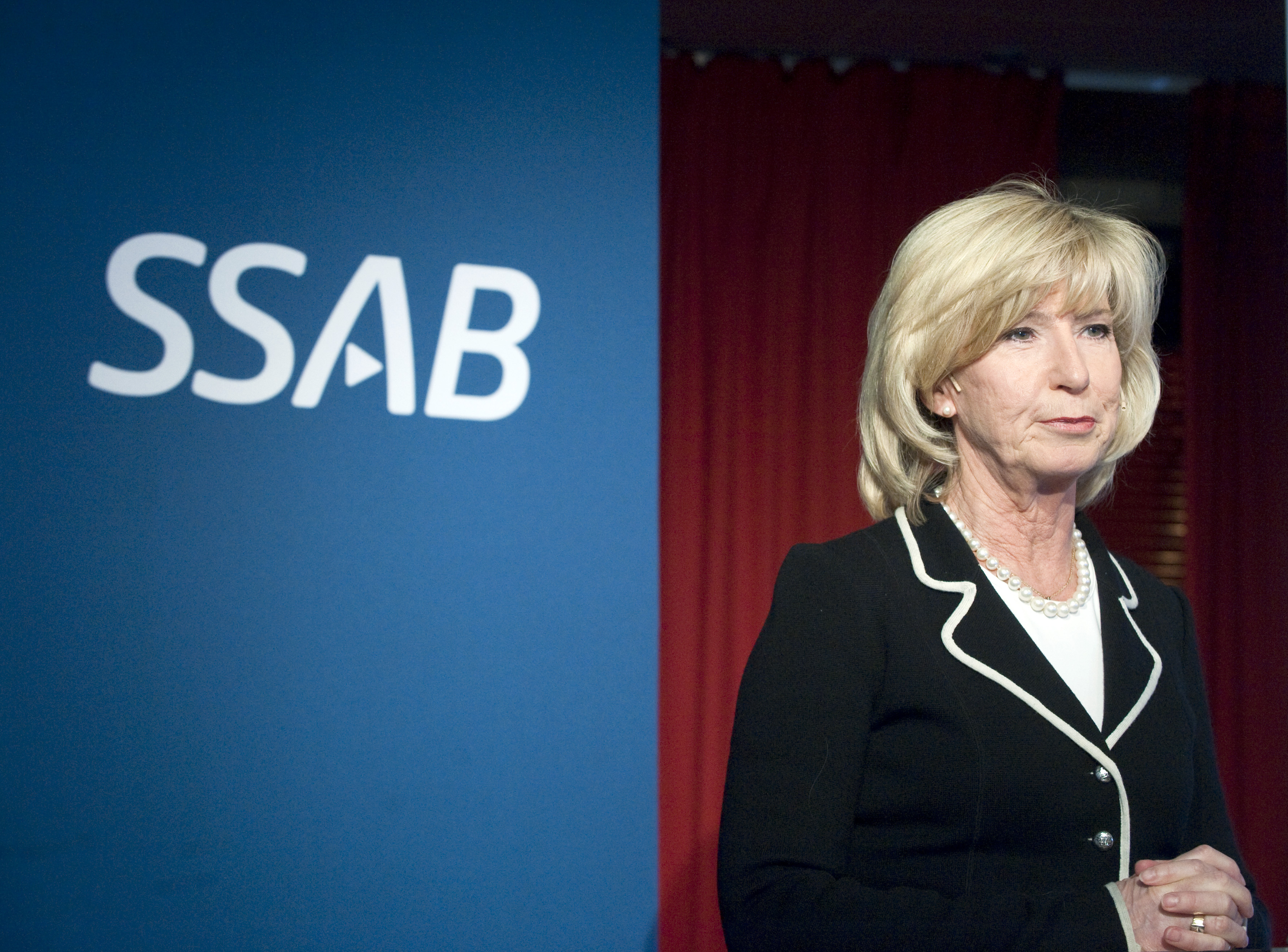 Helena Stålert, informationsdirektör på SSAB, menar att de inte kan sponsra en förening som uttryckt rasistiska sympatier.