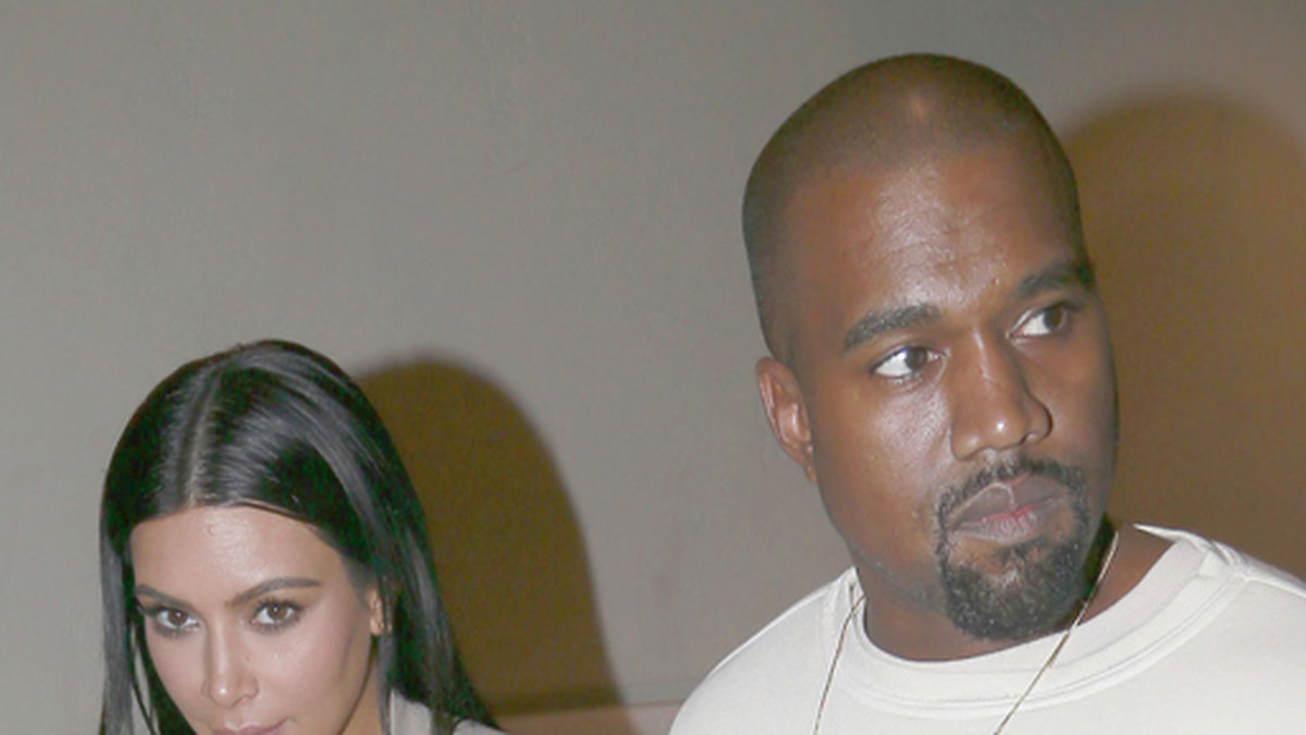 Kanye ska ha spelat in en sexfilm med en Kim Kardashian-lookalike.