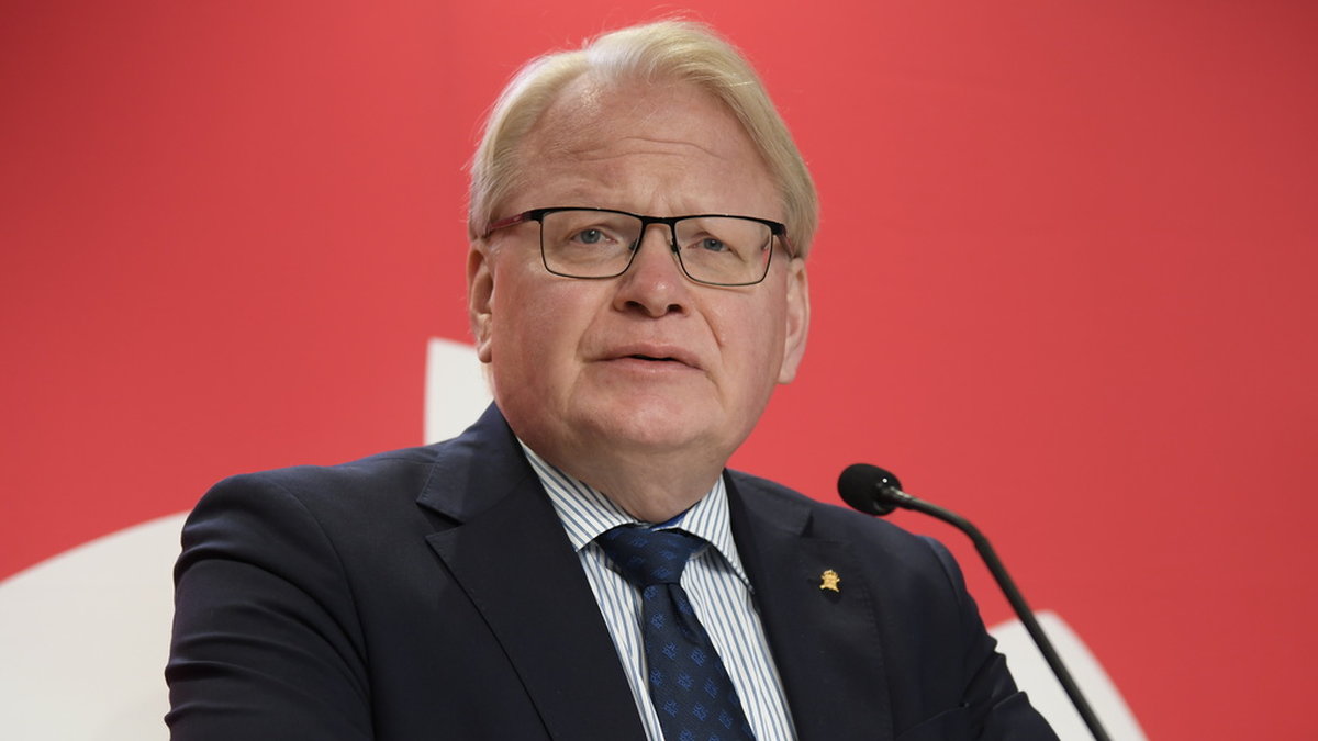 Försvarsminister Peter Hultqvist gick till hårt angrepp på Sverigedemokraterna.