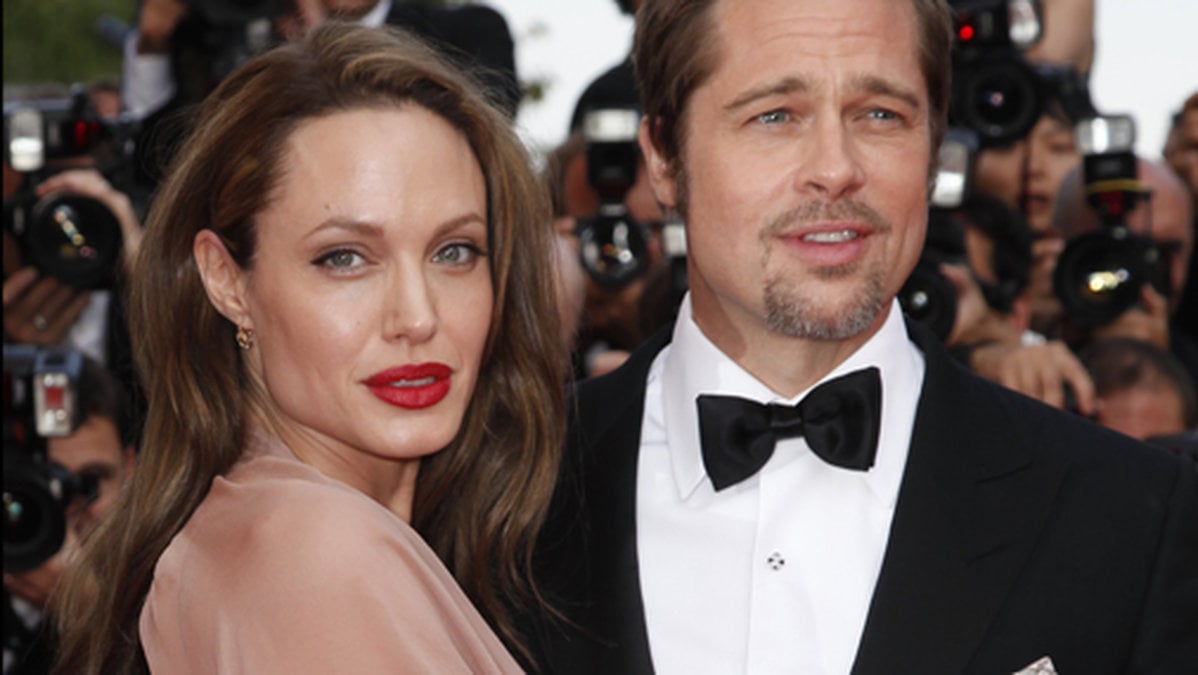 Angelina Jolie och Brad Pitt möttes under inspelningen av filmen Mr. and Mrs Smith, och blev ett par år 2005. 