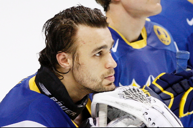 Stefan Liv kommer för evigt att vara saknad. Eller som HV71-fansen valde att formulera sig i sin hyllning till sin hjälte. "Stefan Liv - alltid saknad - aldrig glömd". Stefan Liv kommer för evigt att vara saknad. Eller som HV71-fansen valde att formulera sig i sin hyllning till sin hjälte. "Stefan Liv - alltid saknad - aldrig glömd".