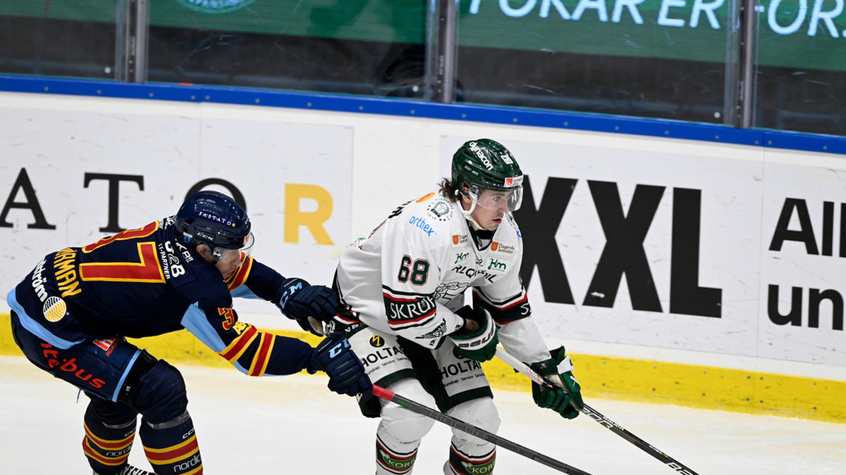 Tingsryds Ludvig Levinsson, till höger, gjorde mål i sin comeback. Arkivbild.