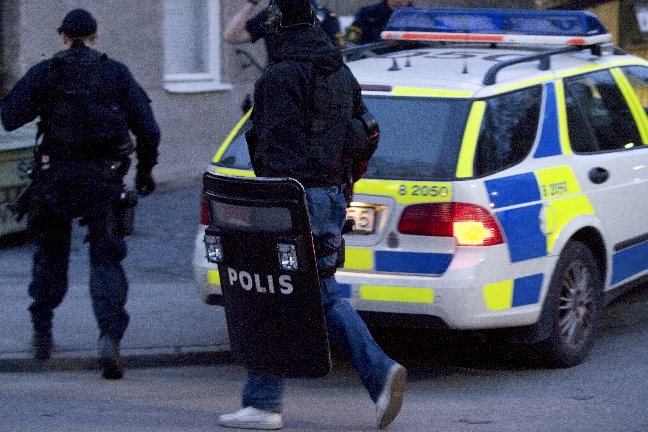 Polisen, Brott och straff, Skottlossning, Österbybruk, Tjock-Steffe, Audi, Uppsala, Maffia