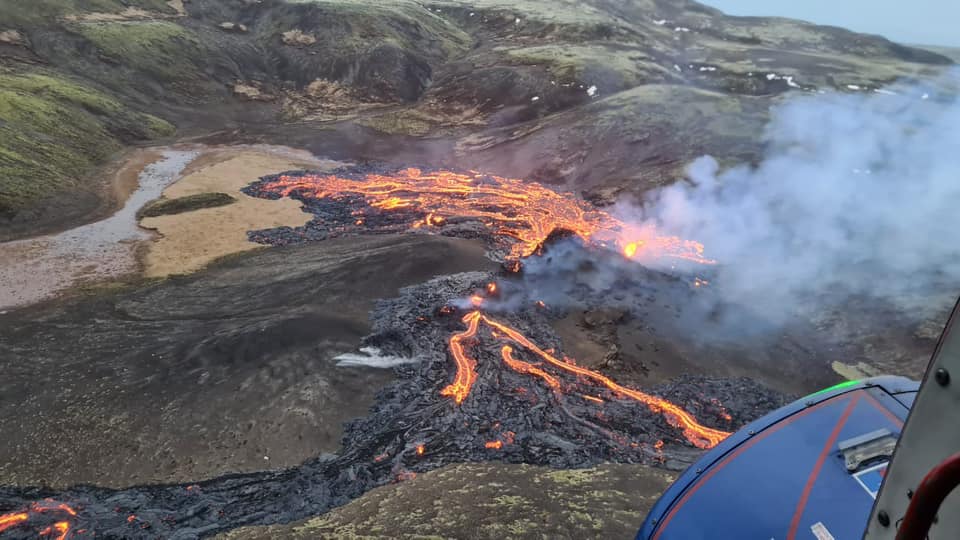 Under kvällen fick Island ett vulkanutbrott.