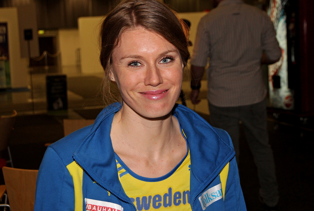 Emma Green Tregaro hoppade in efter Bergqvist. Risifrutti har tidigare haft hockeystjärnan Peter Forsberg i sina reklamfilmer. Men på senare år har de satsat på högre höjder – med höjdhopperskor. Först var det Kajsa Bergqvist som var med i samarbetet men när hennes karriär tog slut hoppade ersattes hon med en nu, Emma Green Tregaro. Tjejen som tog medalj på inomhus-EM i Göteborg under 2013. Kanske har hon mellanmålet att tacka? Emma Green Tregaro hoppade in efter Bergqvist. Risifrutti har tidigare haft hockeystjärnan Peter Forsberg i sina reklamfilmer. Men på senare år har de satsat på högre höjder – med höjdhopperskor. Först var det Kajsa Bergqvist som var med i samarbetet men när hennes karriär tog slut hoppade ersattes hon med en nu, Emma Green Tregaro. Tjejen som tog medalj på inomhus-EM i Göteborg under 2013. Kanske har hon mellanmålet att tacka?