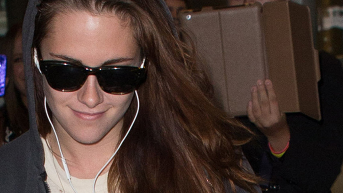 Kristen Stewart har all anledning att le – hon har fått tillbaka Robert Pattinson. 