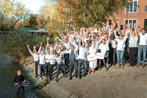 Pressbild från White Monday-kampanjen. Pressbild från White Monday-kampanjen.