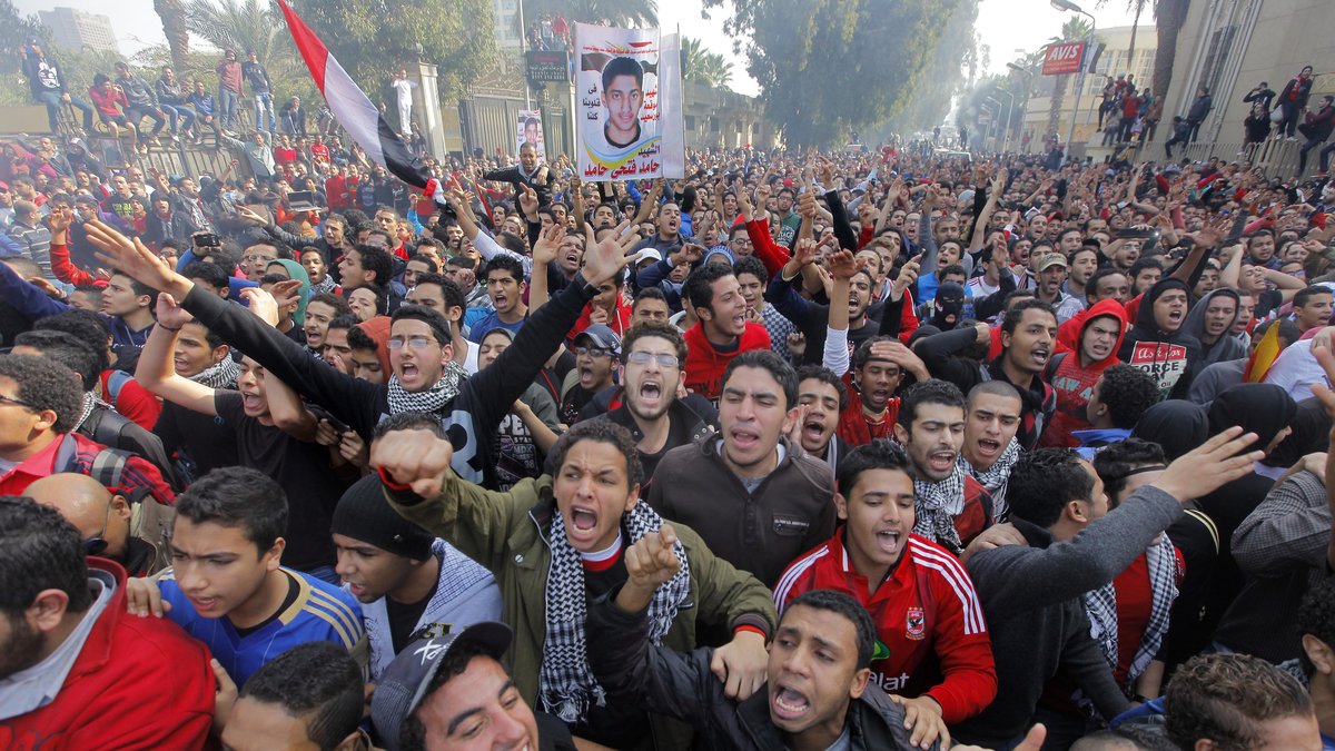 Det är också tvåårsdagen för startskottet på demonstrationerna som fick Hosni Mubarak att avgå.