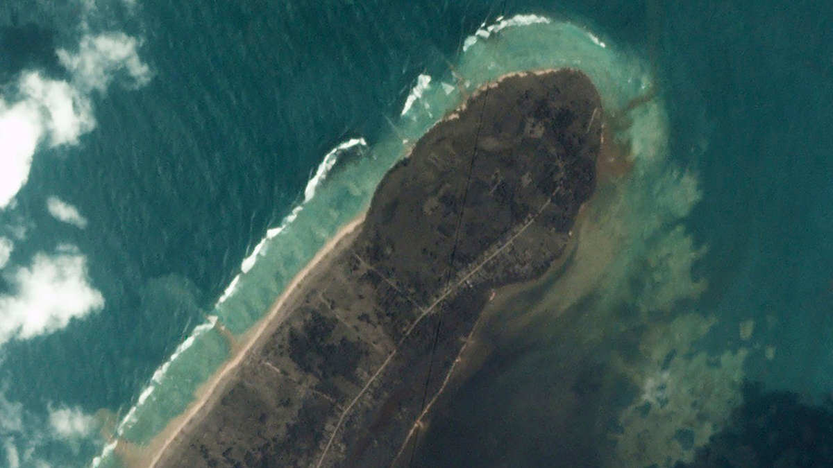 Förödelse i Kanokupolu på Tongas huvudö Tongatapu efter det underjordiska vulkanutbrottet.