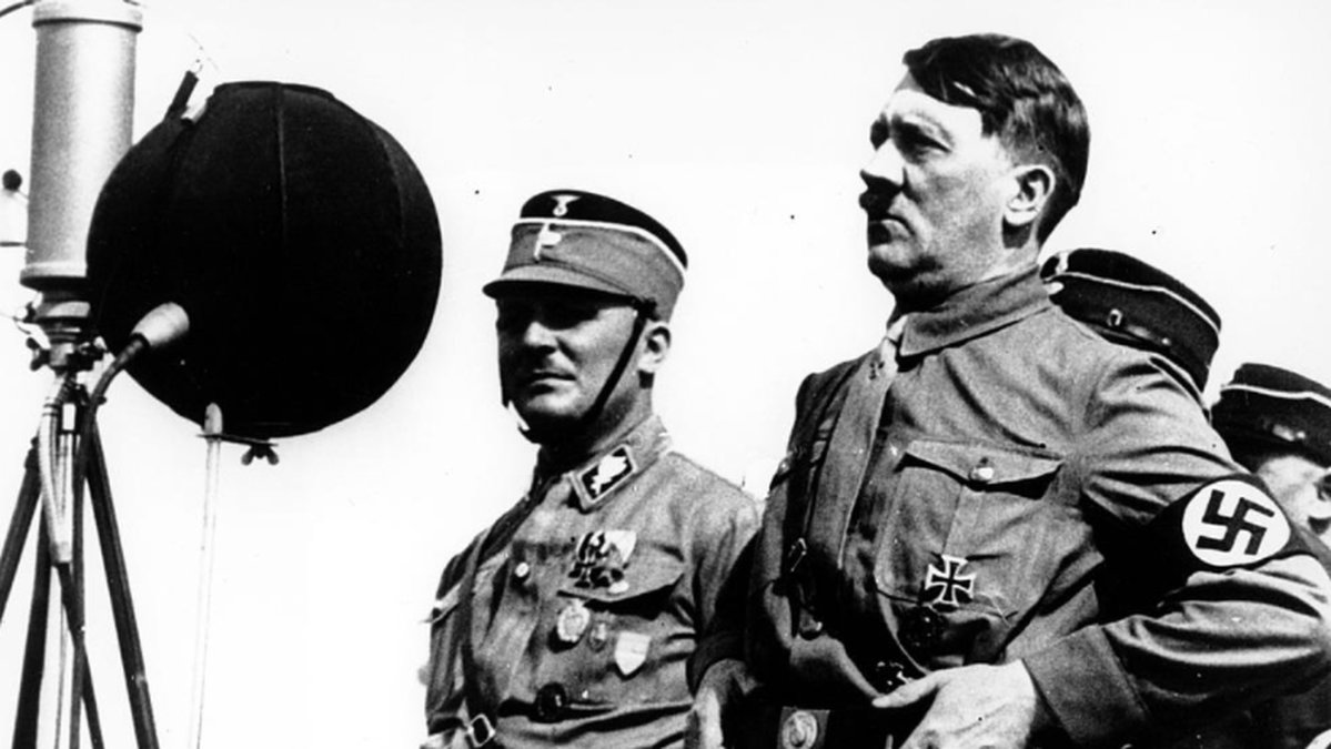 Adolf Hitler var nazist.