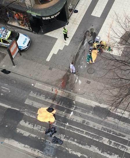 Blodspår, terror. Terrorattack, lastbilsattack.