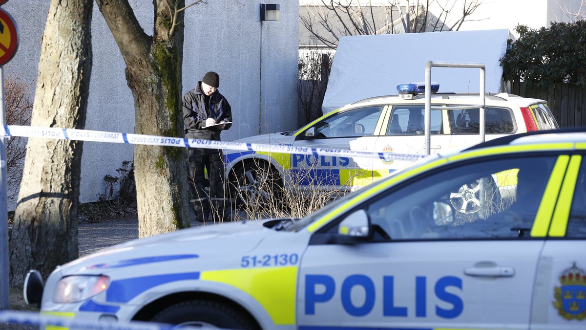 Mannen satte en gps-sändare på Hasselsjös bil för att veta var hon befann sig.