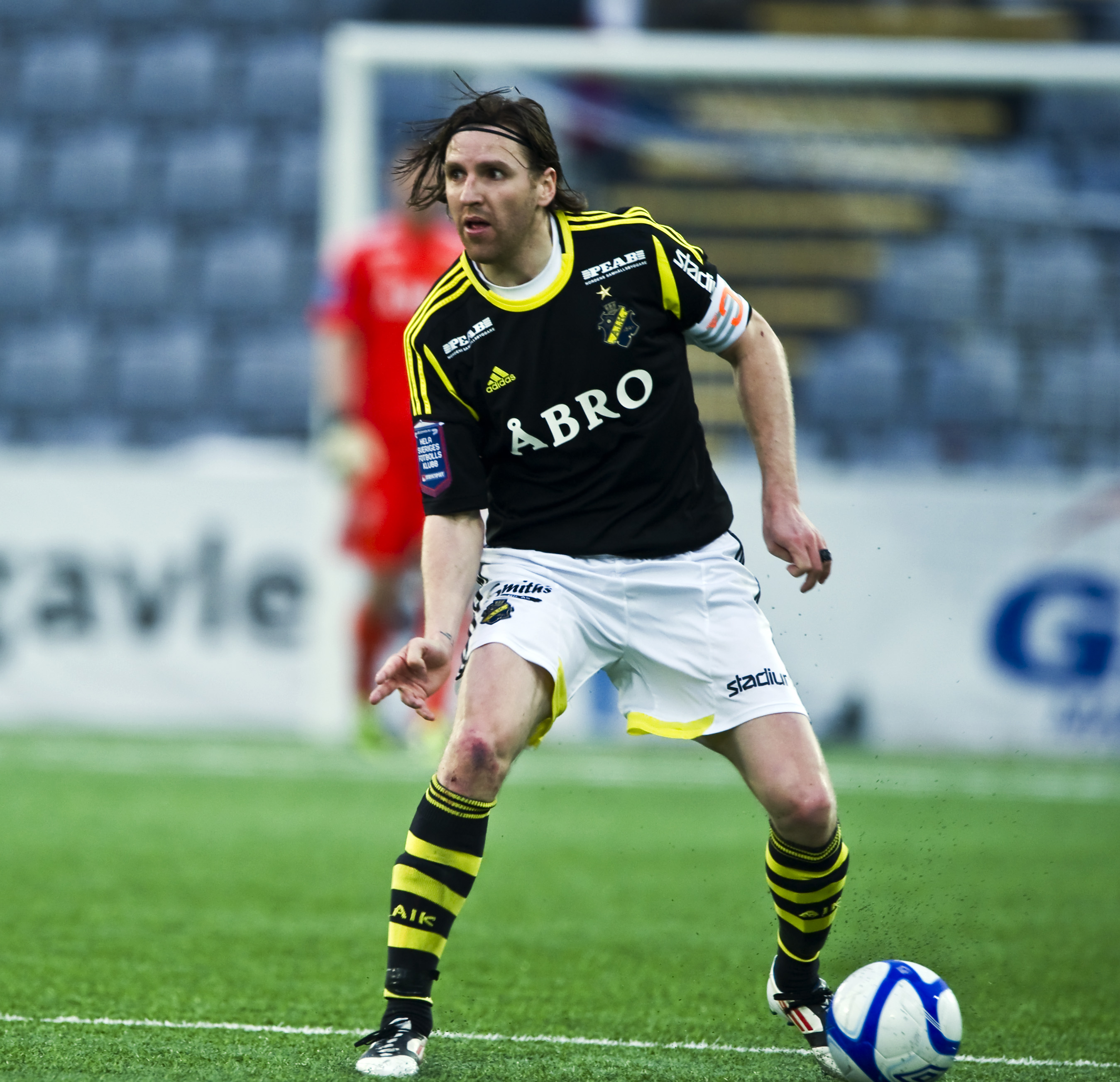 Sedan 2007 spelar han i AIK.