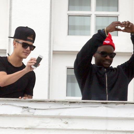Justin Bieber släpper loss kameran på en hotellbalkong  Rio de Janeiro.